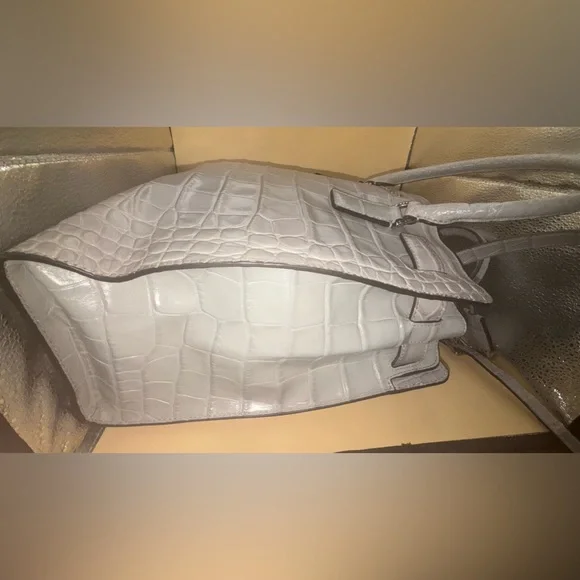 Michael Kors Leather Satchel Dove Grey Croc Embossed Dillon Purse NWOT - Picture 4 of 13